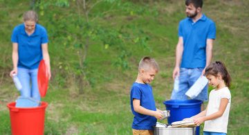 Ways to teach your kids about responsible waste management