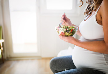 Ways to maintain healthy lifestyle during pregnancy