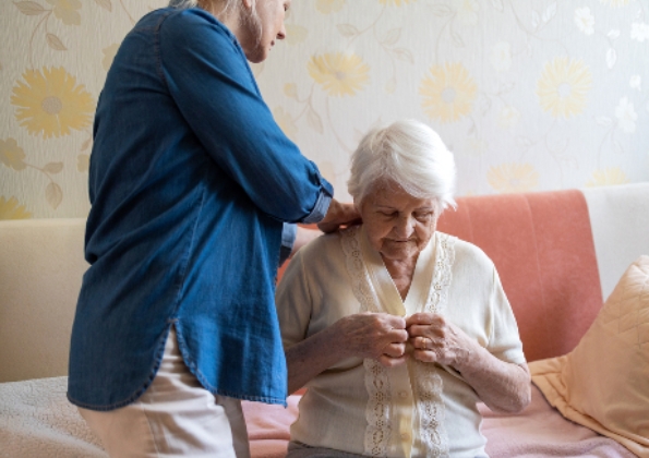Signs You Should Consider Assisted Living for Your Elderly Parent